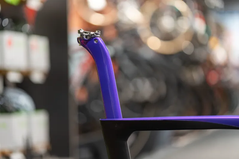 Pinarello Dogma F Disc framset Electro Violet-5