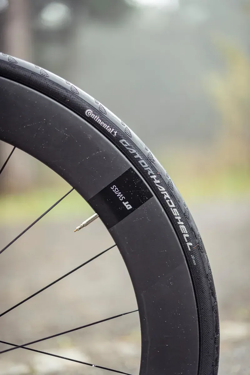 Continental Gatorhardshell 700c Folding Tyre in Black-2