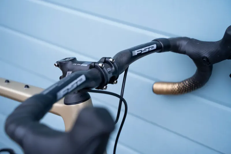 Colnago G3-X Carbon Gravel Bike Gold with Classified Powershift Ex-Demo Size 49c-4