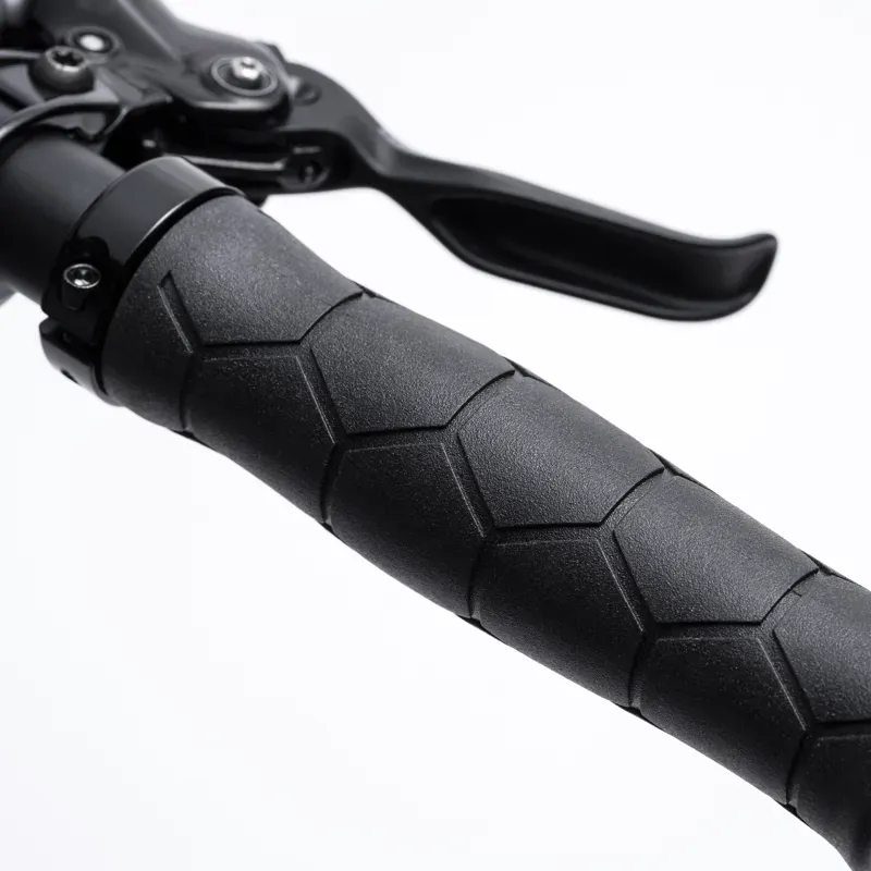 Fabric Semi Ergo Silicone Grips FHG- 03 Black-3