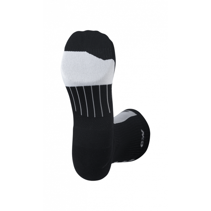 M2O Ride Fast Crew Plus Compression Socks Black/White-3