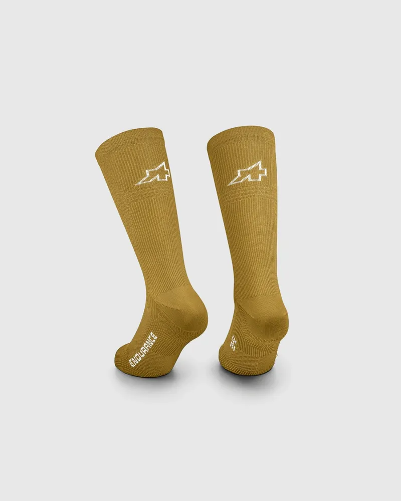 Assos Endurance Socks S11 Golden yellow-1
