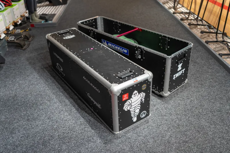 Buxom Bike Box Hire-3