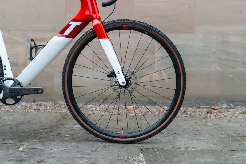 3T Exploro Race Max Red/white 58 - Second Hand-11