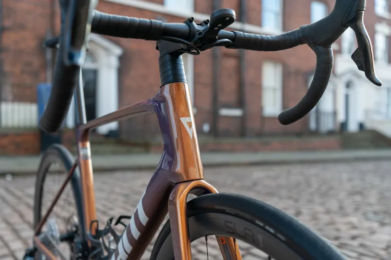 Giant Defy Advanced Pro 1 Road Bike In Gloss Meteor Storm-4