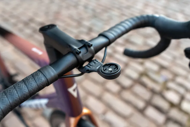 Giant Defy Advanced Pro 1 Road Bike In Gloss Meteor Storm-12