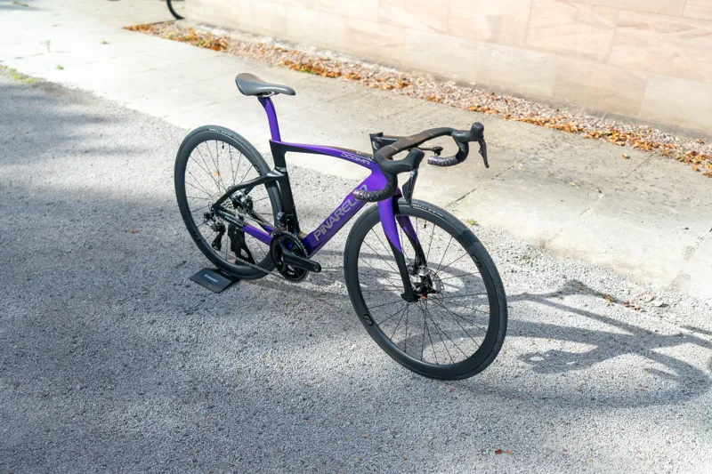 Pinarello Dogma F Electro Violet Ultegra Di2 road bike 55-3