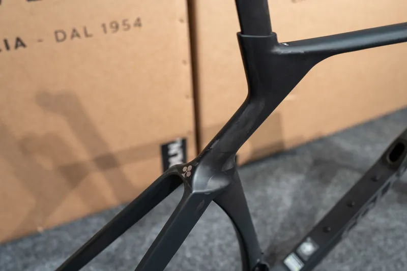 Colnago Y1RS Disc 2026 Carbon TT Aero Frameset YUBC-3