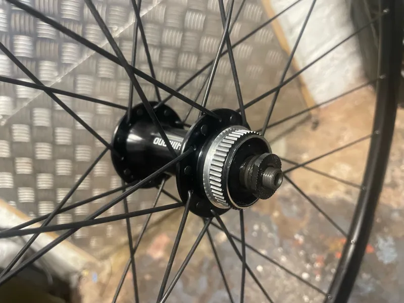 Shimano WH-RX010 Clincher Disc Road Wheels - Pair-9