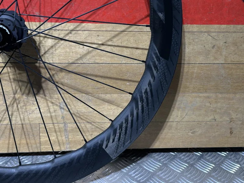 Zipp 454 NSW Ex Demo-9