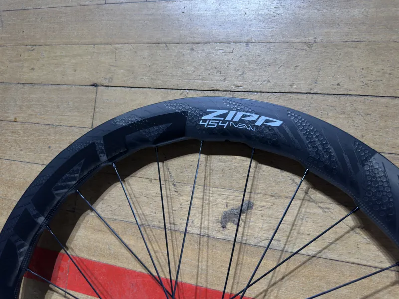 Zipp 454 NSW Ex Demo-11