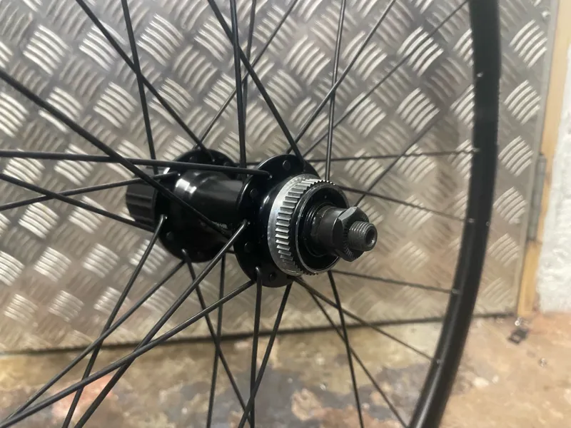 Shimano WH-RX010 Clincher Disc Road Wheels - Pair-7